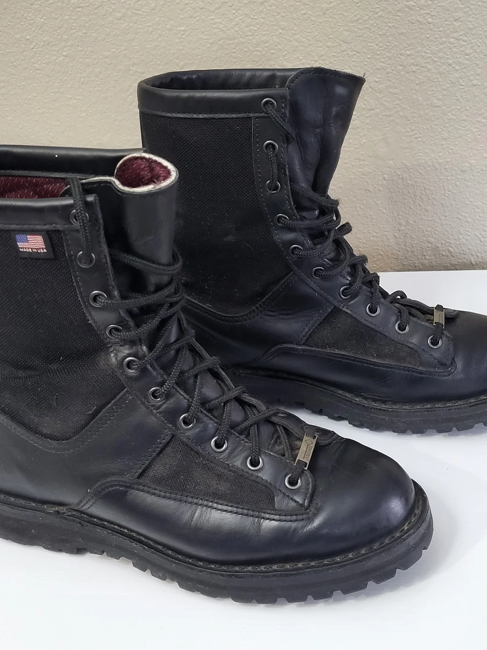 Danner Acadia Men's Black Leather Combat Boots - Sturdy Lace-Up Work Boot Sz 10